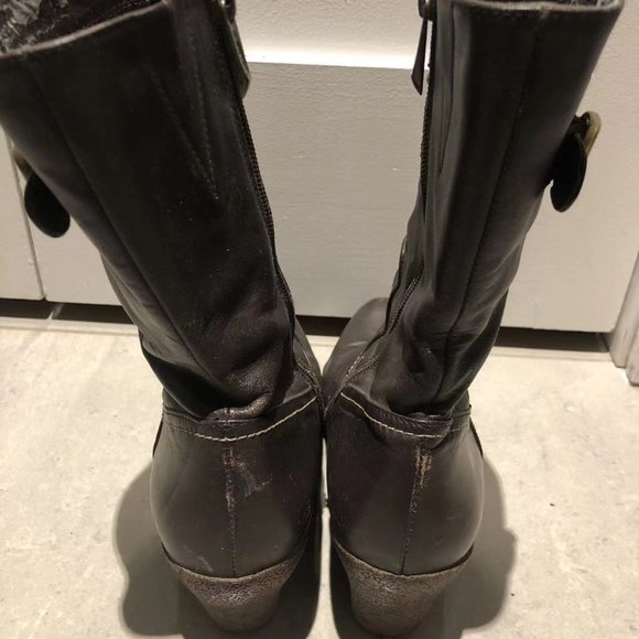 Ladies brown leather mid-shaft flat boots - size 7.5 - Picture 5 of 7